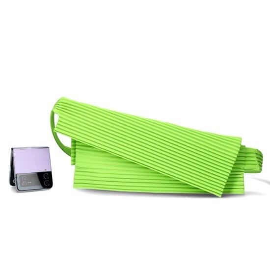 ⁠【專櫃正品】HOMME PLISSÉ ISSEY MIYAKE 幾何縐褶斜跨包（亮眼螢光綠）-2