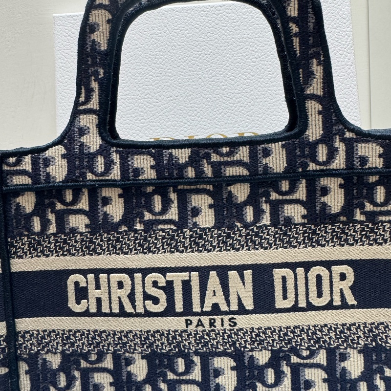 Dior Book Tote Mini托特包-1