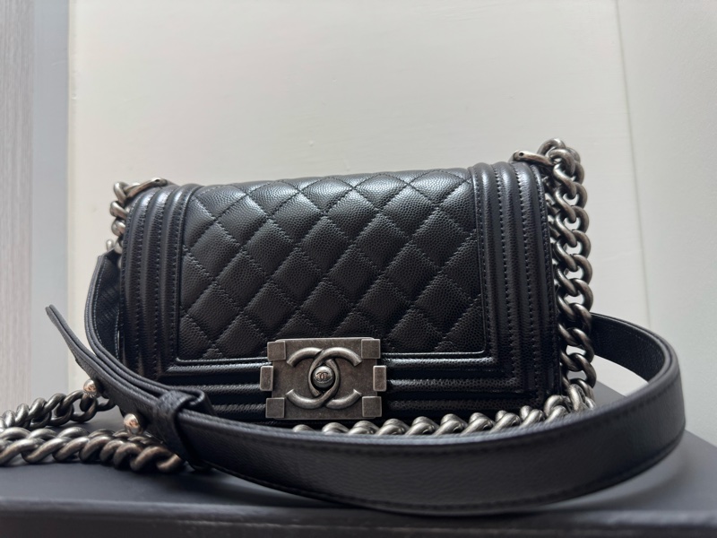Chanel Boy 銀扣 20cm-6