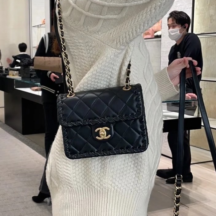 CHANEL香奈兒黑色金釦金幣鏈條豆腐包方胖子芯片款💍-19