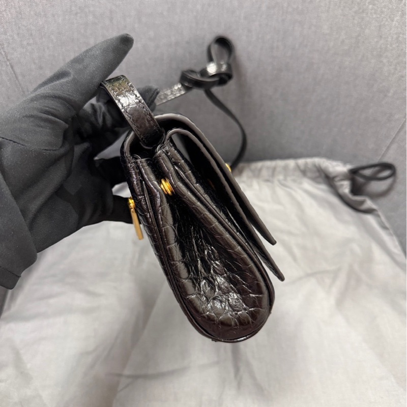 巴黎世家 Balenciaga bel air clutch 黑金 全新-3