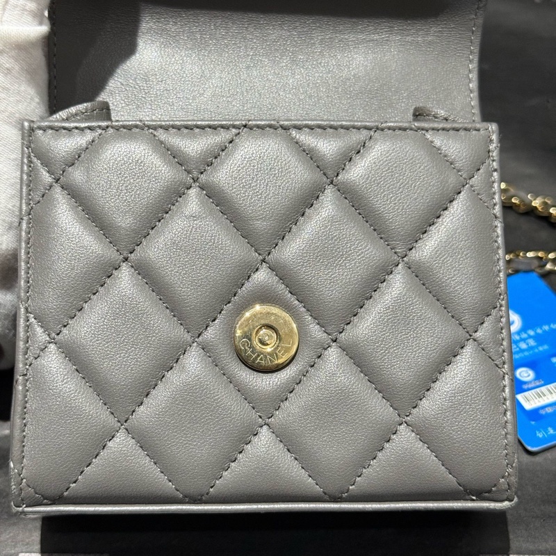 CHANEL 22A香奈兒灰色金扣手柄mini小廢包鏈條包 芯片款11cm-5