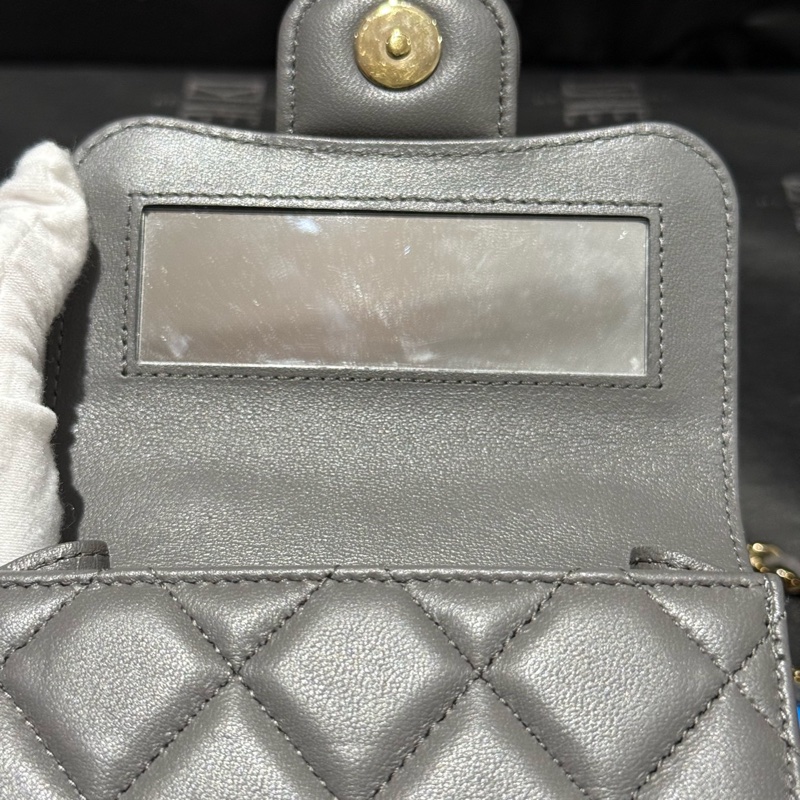 CHANEL 22A香奈兒灰色金扣手柄mini小廢包鏈條包 芯片款11cm-6