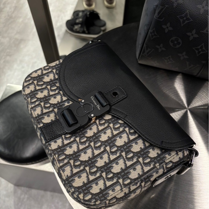 超便宜🌟Dior Saddle 馬鞍郵差包 小號|Classic Trend CT精品|台北東區實體-1