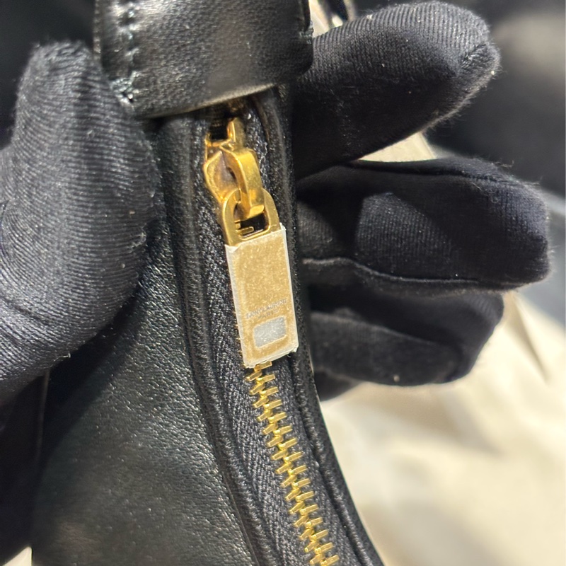 Saint Laurent YSL 小羊皮 Mini Hobo 黑金-14