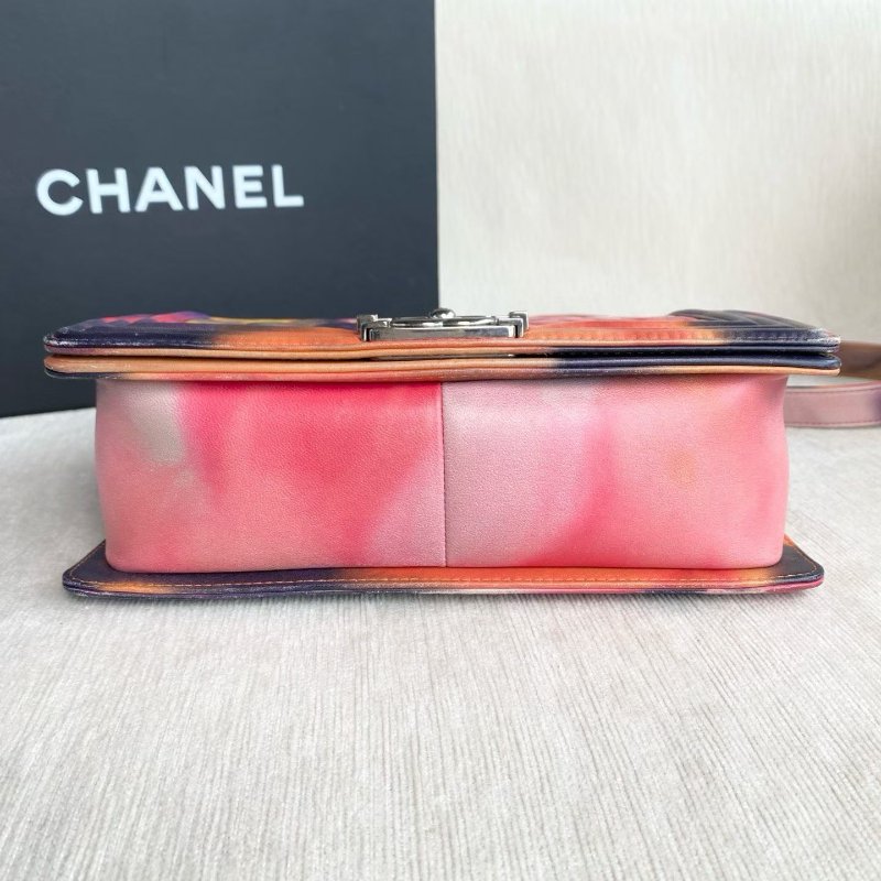 Chanel 彩虹塗鴉Leboy中號 羊皮銀扣 25*15*7 98新配件盒子 塵袋 保卡-5