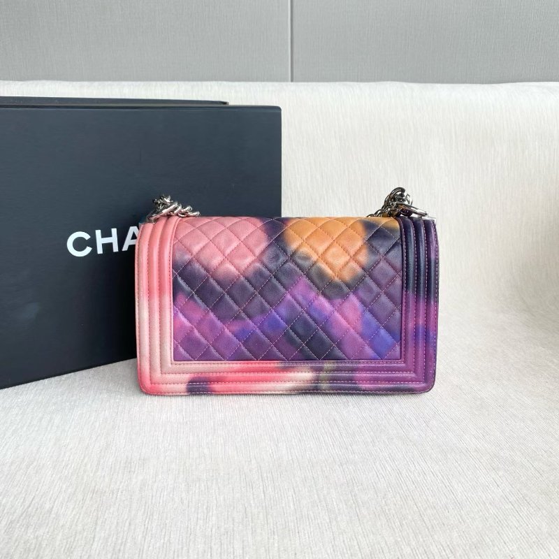 Chanel 彩虹塗鴉Leboy中號 羊皮銀扣 25*15*7 98新配件盒子 塵袋 保卡-6
