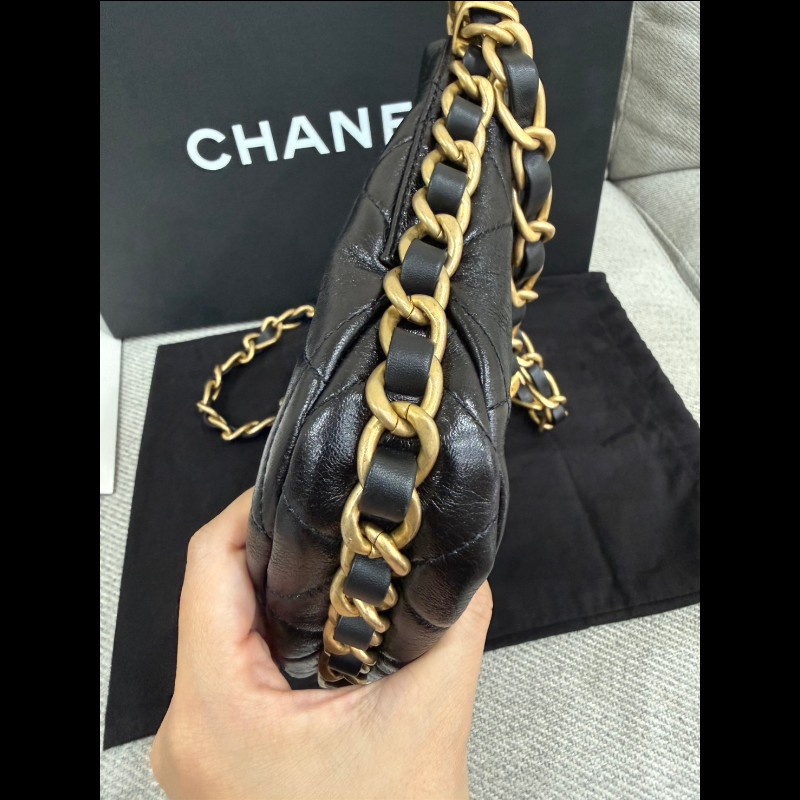 香奈兒23K Hobo黑金鏈包-10