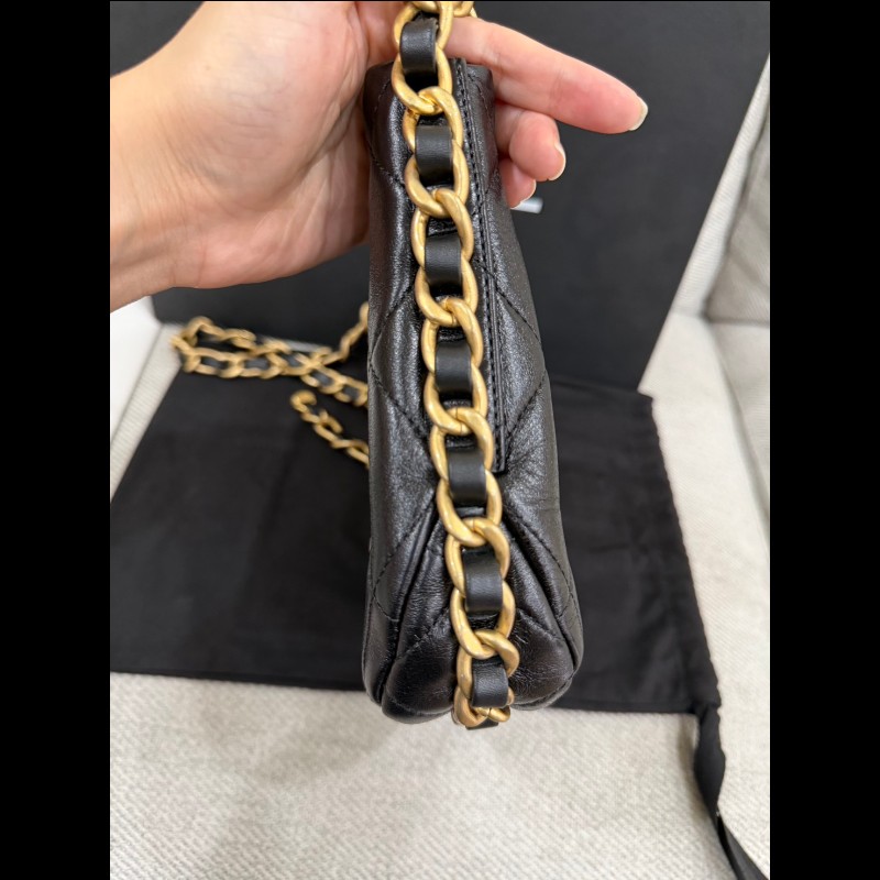 香奈兒23K Hobo黑金鏈包-12