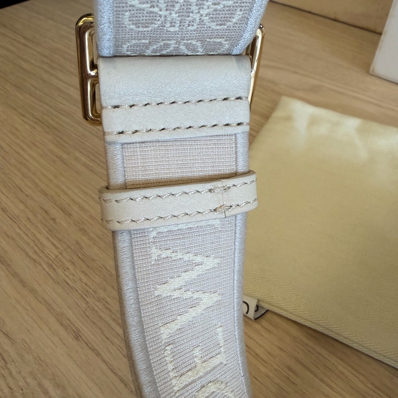 Loewe 品牌帆布肩背帶 米白色-7