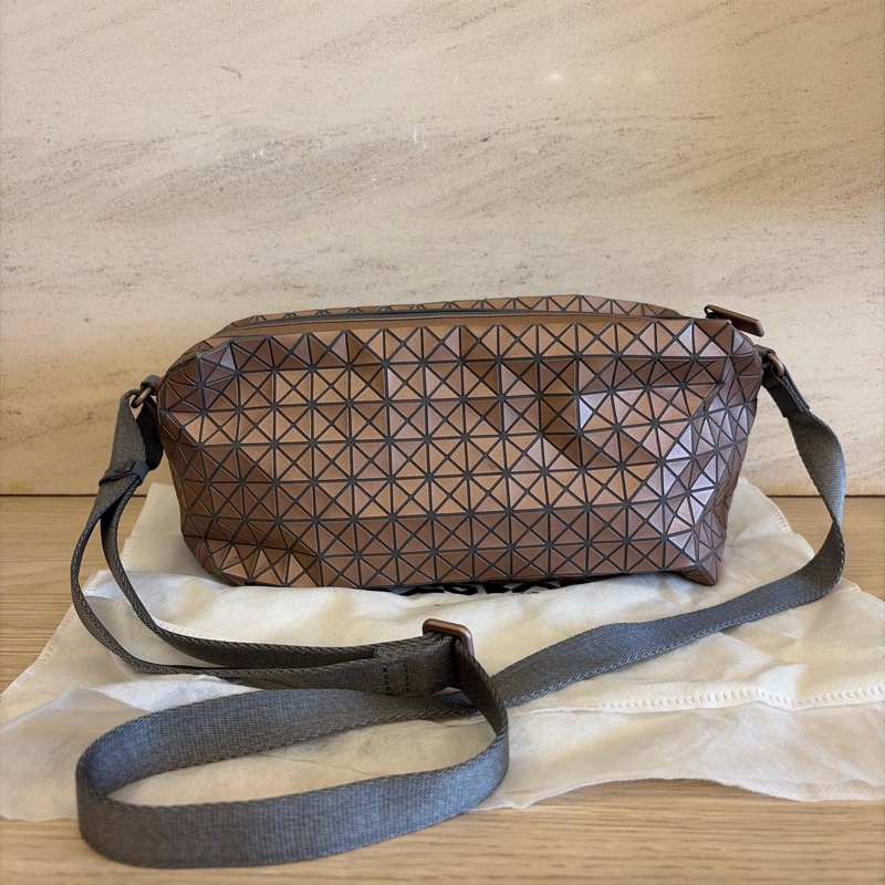 Bao Bao Issey Miyake 馬鞍包 灰粉色-6