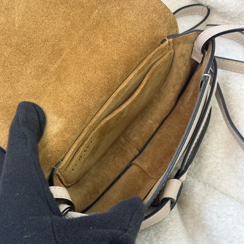 Loewe mini gate 燕麥色-9