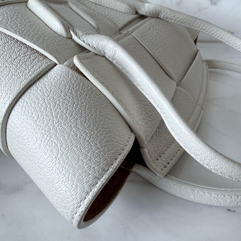 BV✨Bottega Venta✨Arco mini 手提包斜背包老錢風大格編織包-6