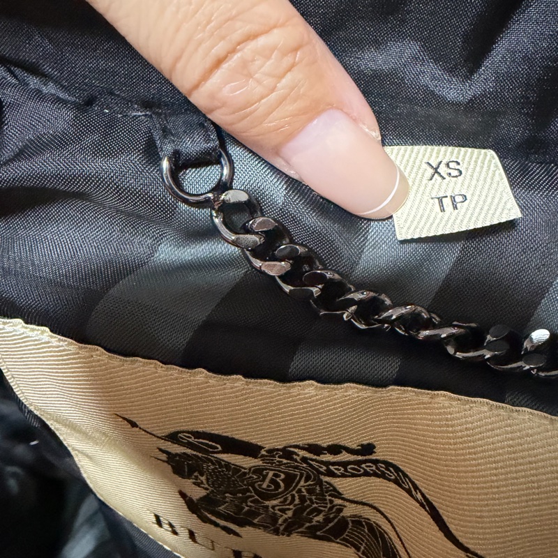 BURBERRY 黑色 鴨絨 藍狐毛 連帽 長版羽絨 羽絨外套 防風外套 外套 夾克-18