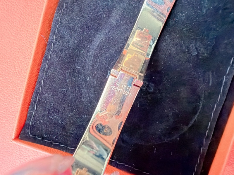 二手精品自賣❤️ Hermès愛馬仕限量玫瑰粉色*格紋Clic H珐瑯金釦手環/PM-11