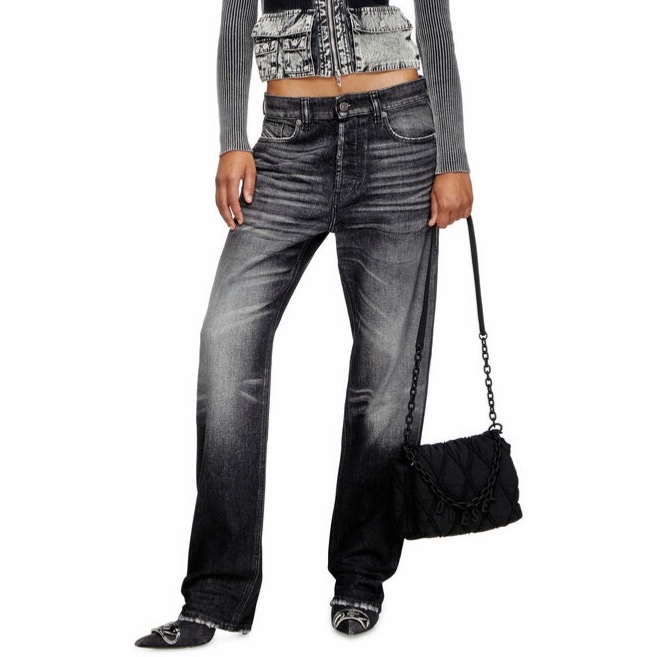 Diesel 女士 Charm-D S-Small 絎縫單肩包均碼碼21cm*9cm*16cm-1