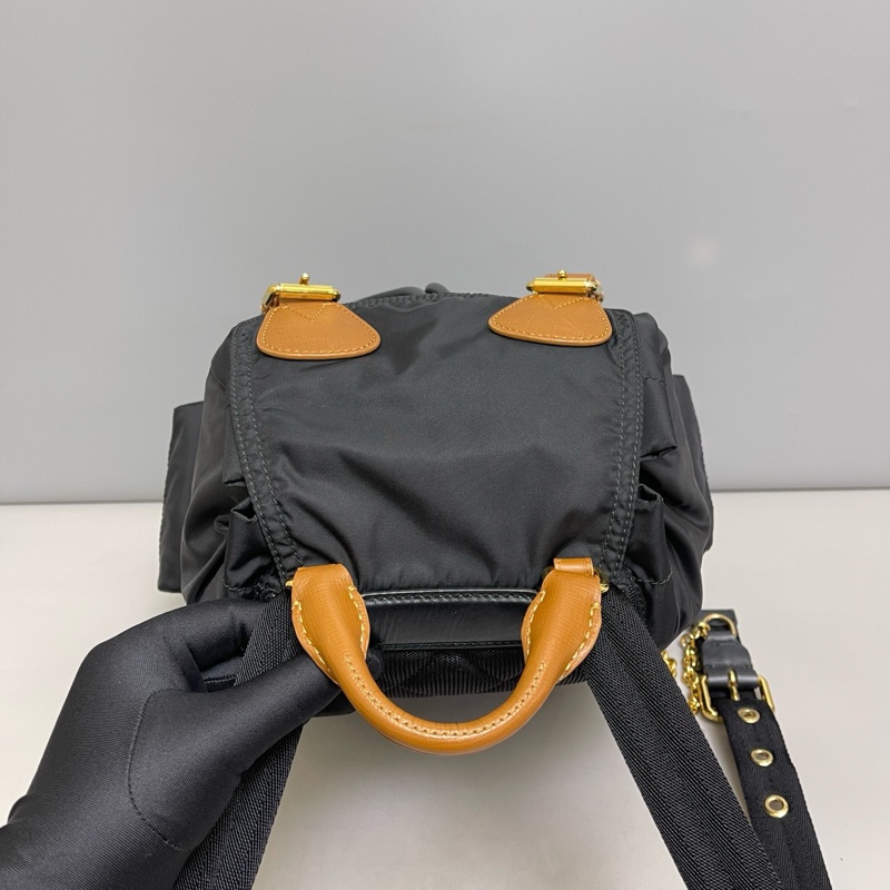 Burberry 尼龍拼皮後背包 雙肩包-5