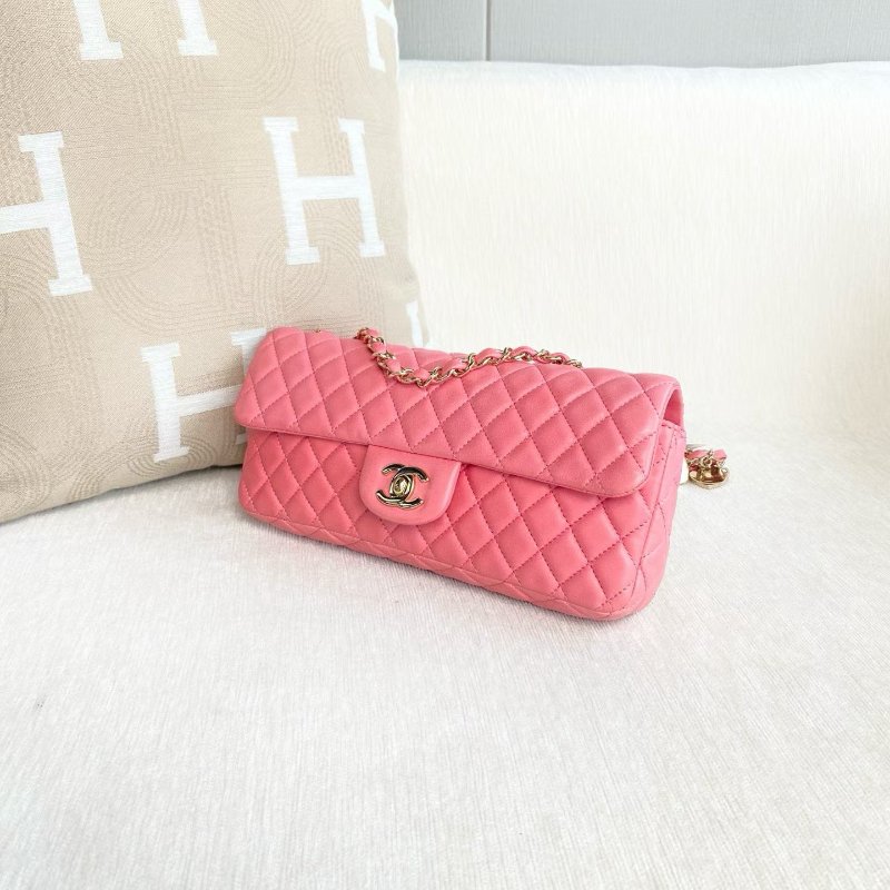 Chanel 橫版CF愛心吊墜鏈條包 粉色金扣 羊皮 25*12*5 98新配件塵袋-1