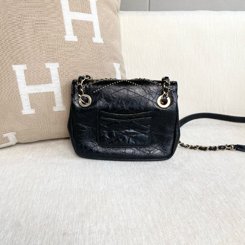 Chanel 黑金多鏈條季節款方胖子 牛皮 17*14*3 98新配件塵袋-6