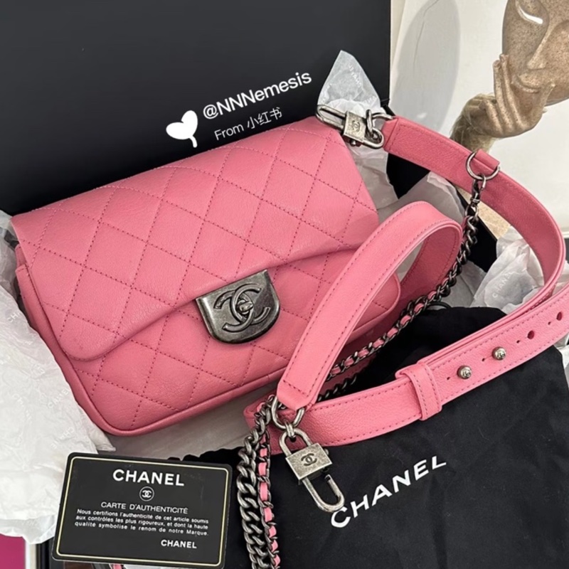 Chanel • Cf 限量款櫻花粉鎖頭鏈條流浪包 3Way-0