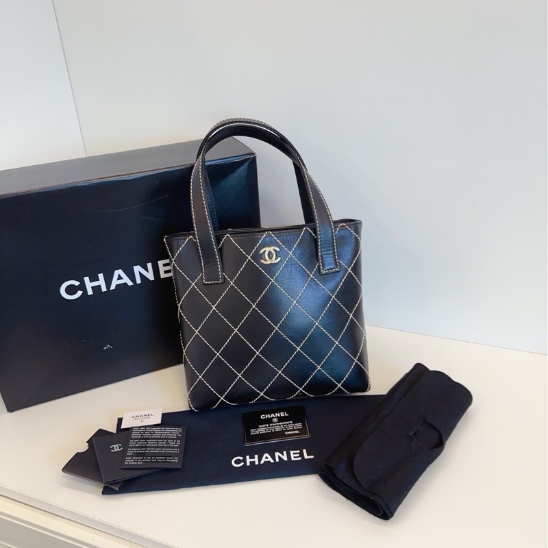 Chanel • 黑金外縫線牛皮Vivian 薇薇安 全配🈶盒-1