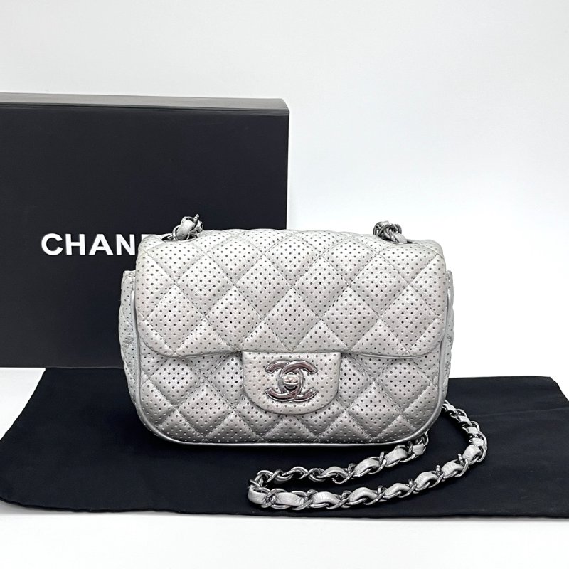 CHANEL 銀色穿孔方胖子 鏈條包 17*11.5*6 98新配件盒子塵袋-1