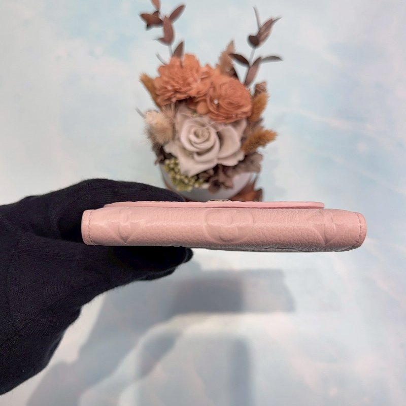 LV Rosalie時尚粉彩壓花零錢包-7