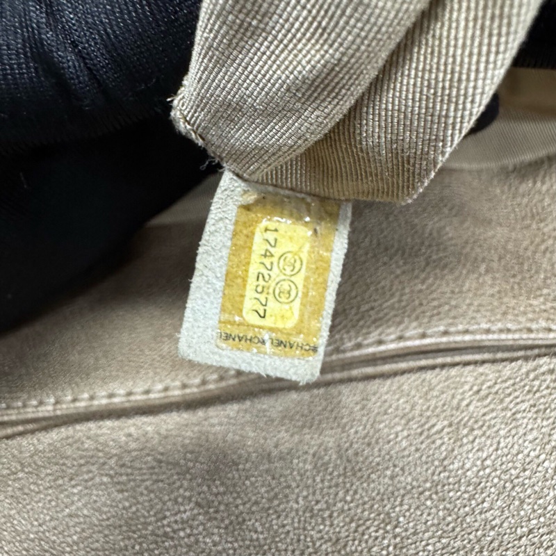Chanel香奈兒 香檳金全皮機場南瓜包 鐳射17開-15