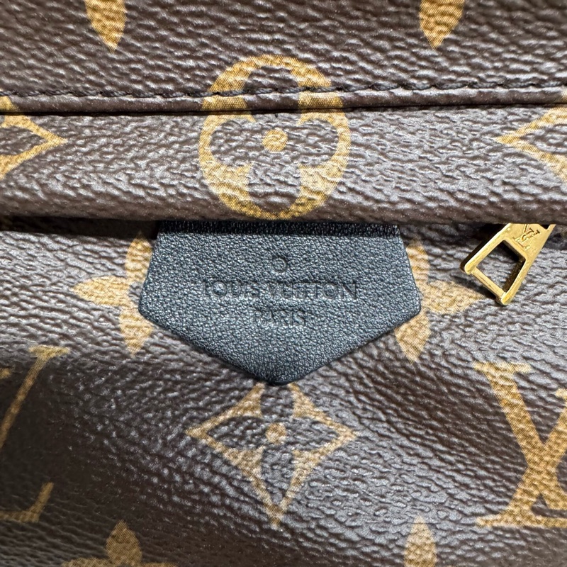Louis Vuitton 路易威登 經典老花mini小背包-15