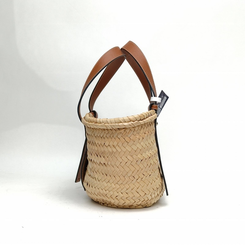 LOEWE Basket棕櫚葉草編籃子手袋小號焦糖色-1