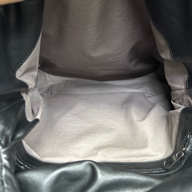 Bottega Veneta葆蝶家 寶緹嘉 黑色全皮編織翻蓋郵差包-14