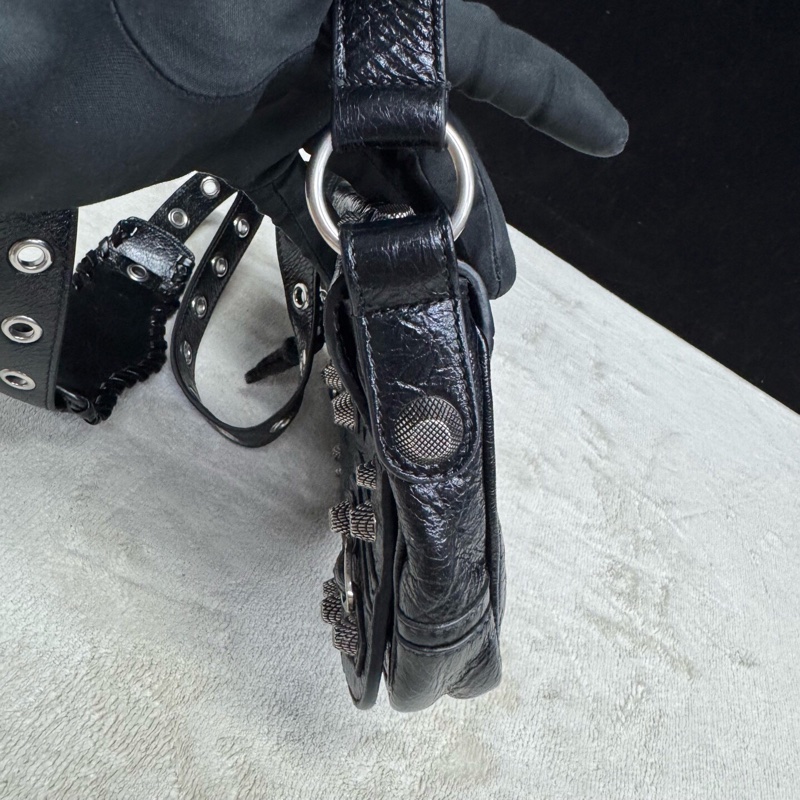 Balenciaga巴黎世家 黑銀油蠟皮Le Cagole機車包-7
