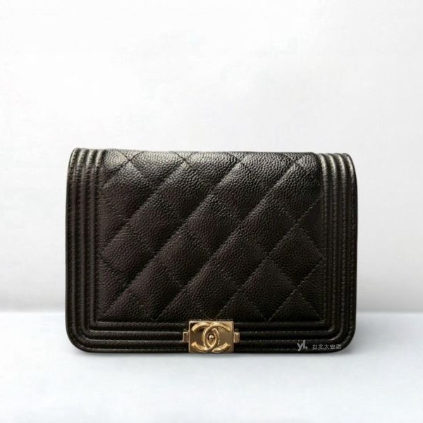 A12988-CHANEL BOY MINI WOC黑色荔枝牛皮淡金釦AP2464-0