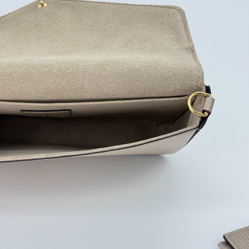 【 小編精選🌟】LOUIS VUITTON 路易威登 Félicie Pochette 三合一 Epi 牛皮 水波紋牛皮 鏈條包 手拿包 (長多位卡包*1 長零錢包*1)-8