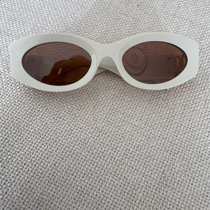 ✨️miumiu象牙白11W 太陽眼鏡 全新全配-2