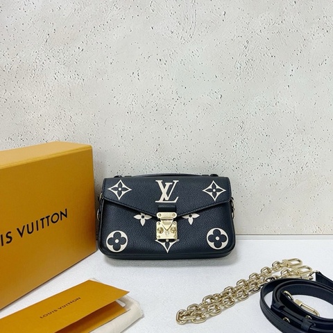 Lv  pochette Metis mini