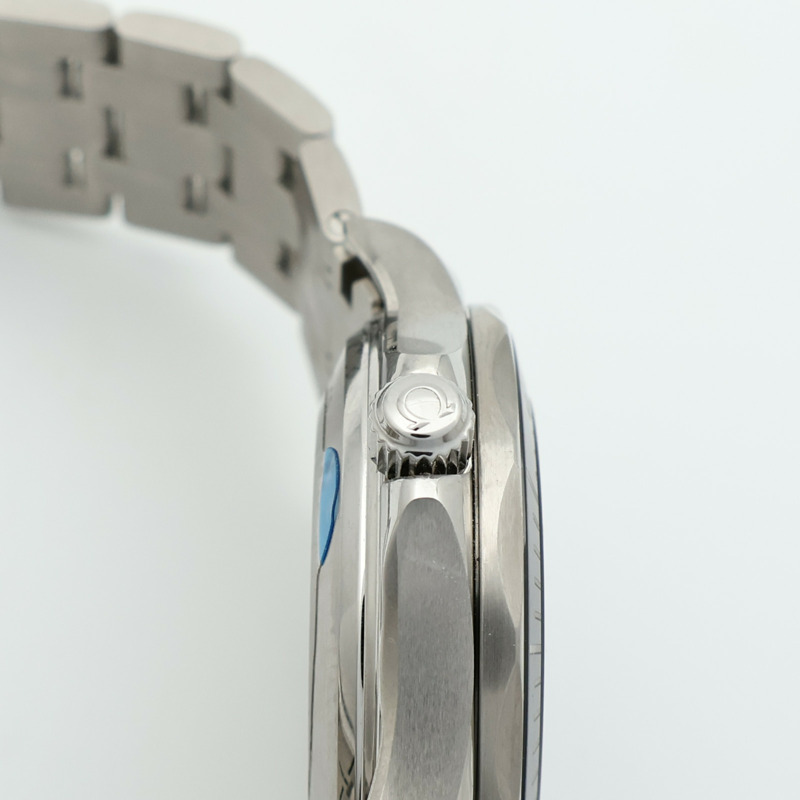 OMEGA Seamaster James Bond 212.30.41.20.01.005-7