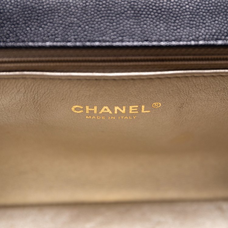ST02 Chanel 船長金鍊條旋鎖魚子醬皮單肩包-12