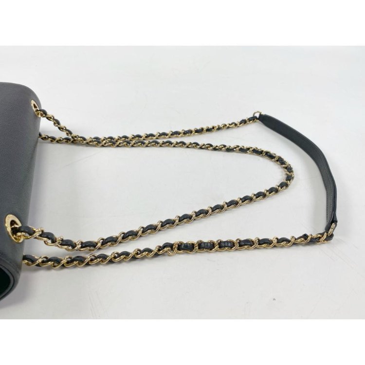 ST02 Chanel 船長金鍊條旋鎖魚子醬皮單肩包-16