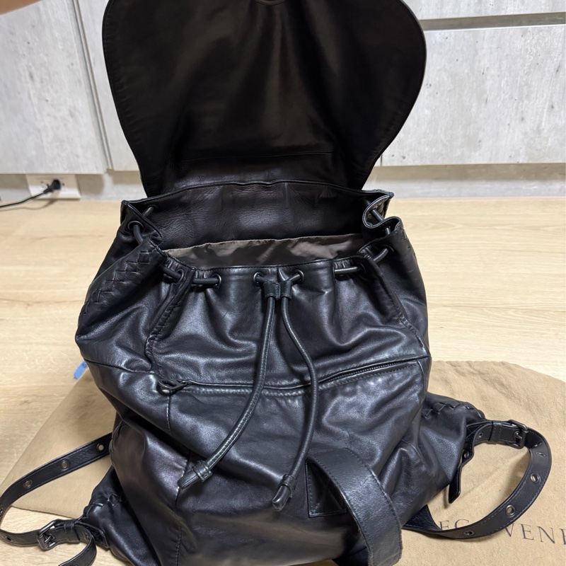 BOTTEGA VENETA BV  黑 全皮 後背包 肩背包 雙肩背-10