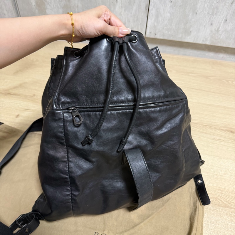BOTTEGA VENETA BV  黑 全皮 後背包 肩背包 雙肩背-12