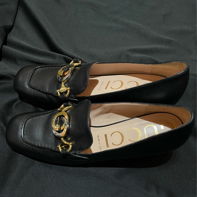 Gucci黑皮革跟鞋#39-1