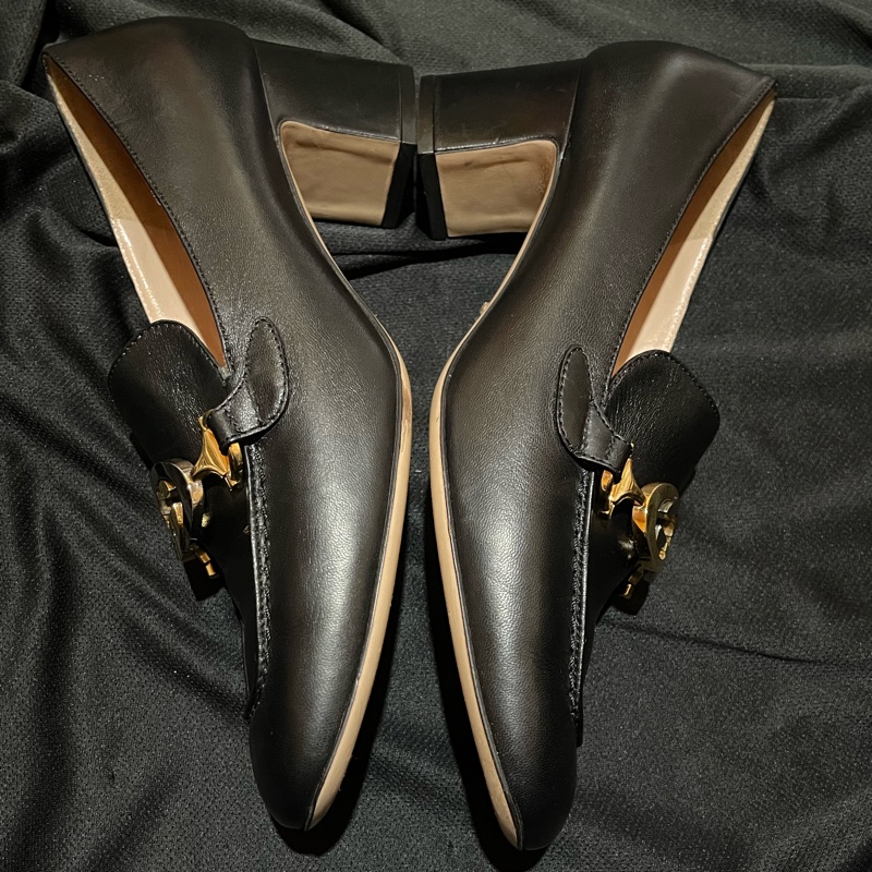 Gucci黑皮革跟鞋#39-22