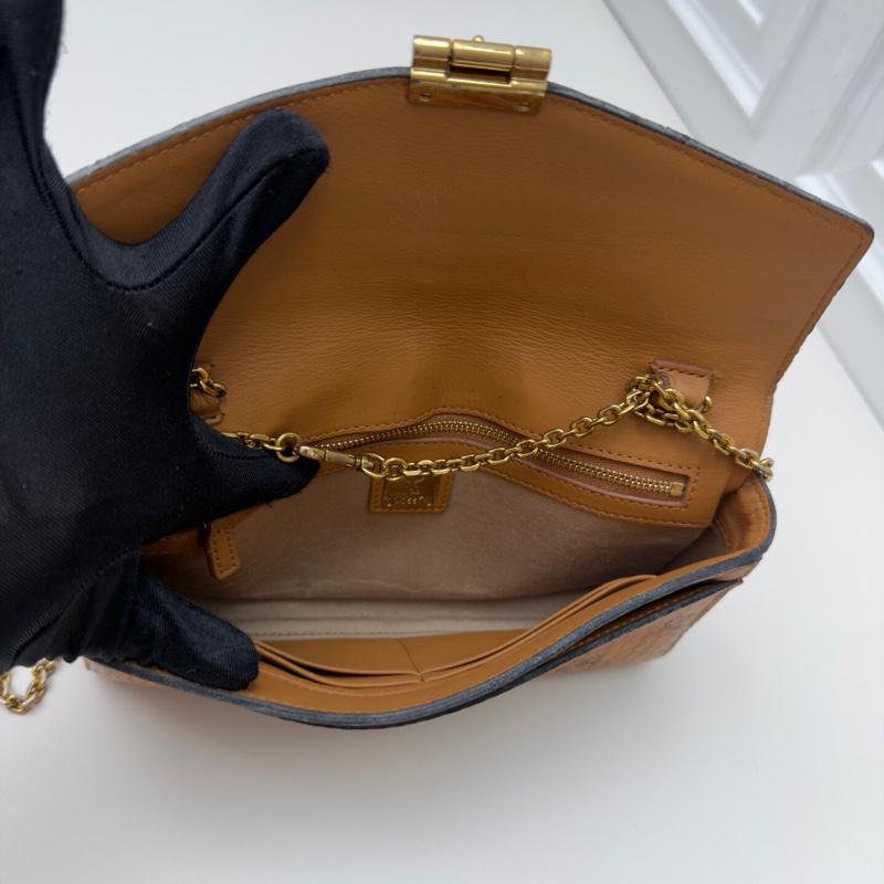 95新 MCM 經典拼色信封包-8