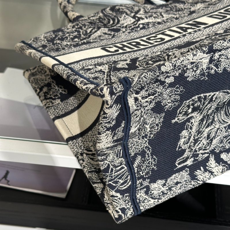 DIOR 刺繡動物園中號Tote - 深藍-7