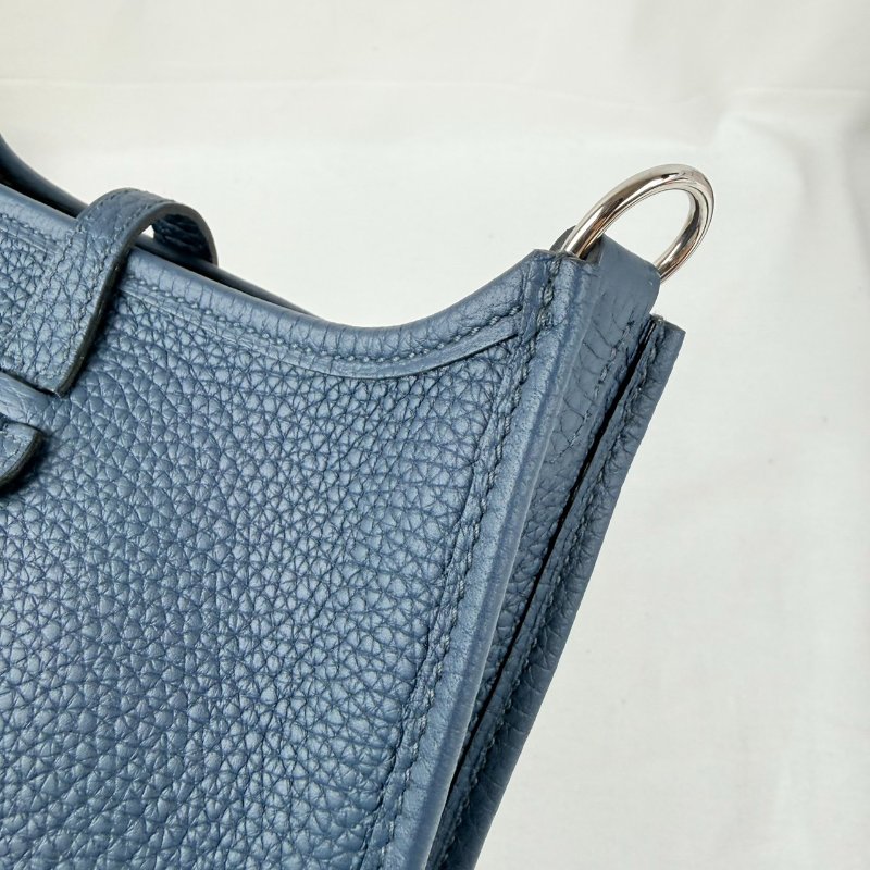近新狀態良好 HERMES 愛馬仕 Mini Evelyn 16 午夜藍 銀扣 斜背包(W刻)-3