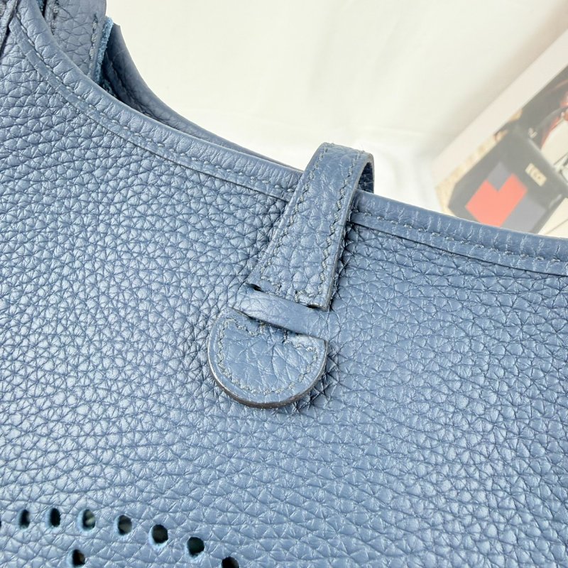 近新狀態良好 HERMES 愛馬仕 Mini Evelyn 16 午夜藍 銀扣 斜背包(W刻)-7