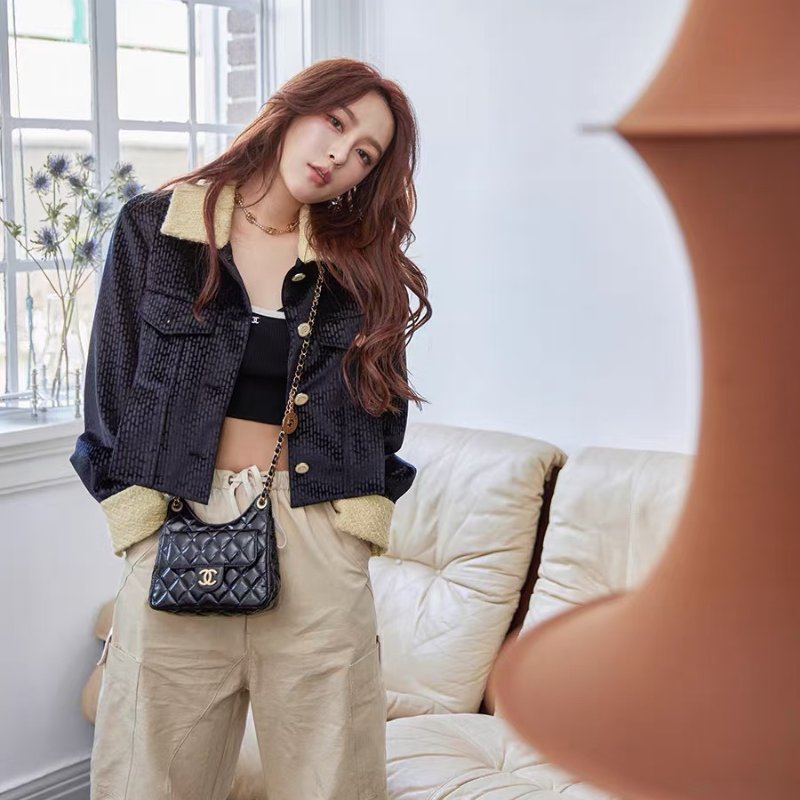 CHANEL 天貓精靈 - 小號黑金-1