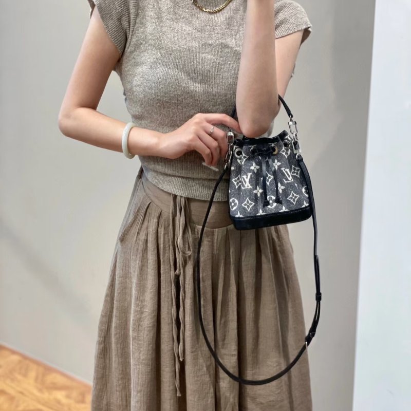 LOUIS VUITTON Nano Noe - 單寧刺繡-9