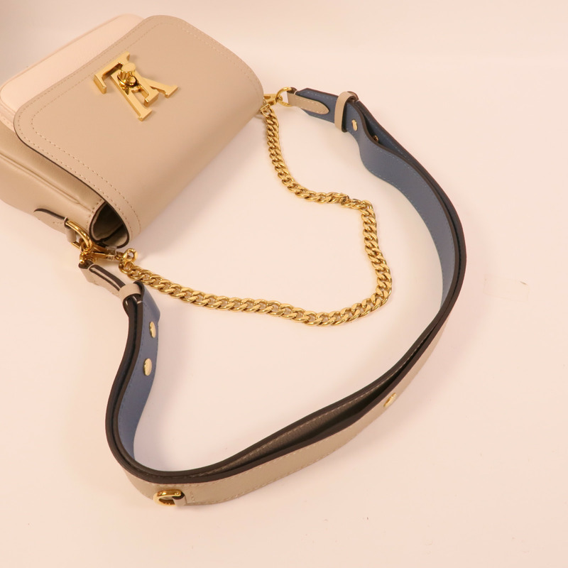 LOUIS VUITTON 牛皮皮革Lockme Tender金扣手挽肩背兩用袋-5
